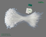 Dây treo tag/ nhãn mác bằng nhựa – Đồng bộ cùng Túi lưới nhựa và Tem/Tag túi lưới giúp hàng hóa “vào siêu thị” dễ dàng hơn